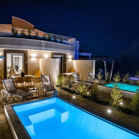 La Collina Di Montegrappa - Suites With Heated Private Pool - Suites With Shared Pool Тулие Екстериор снимка